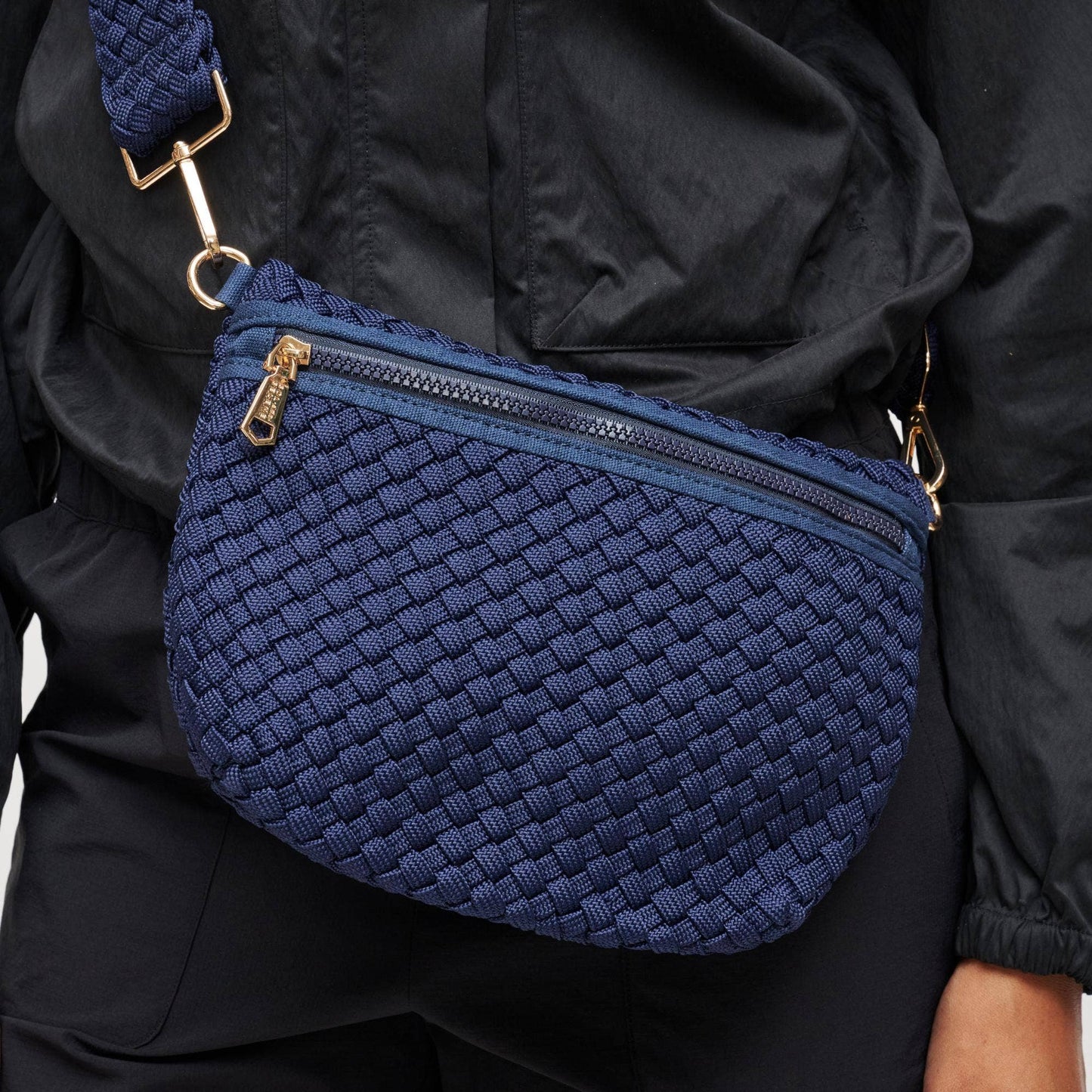 Ethereal   Woven Sustainable Crossbody: Navy