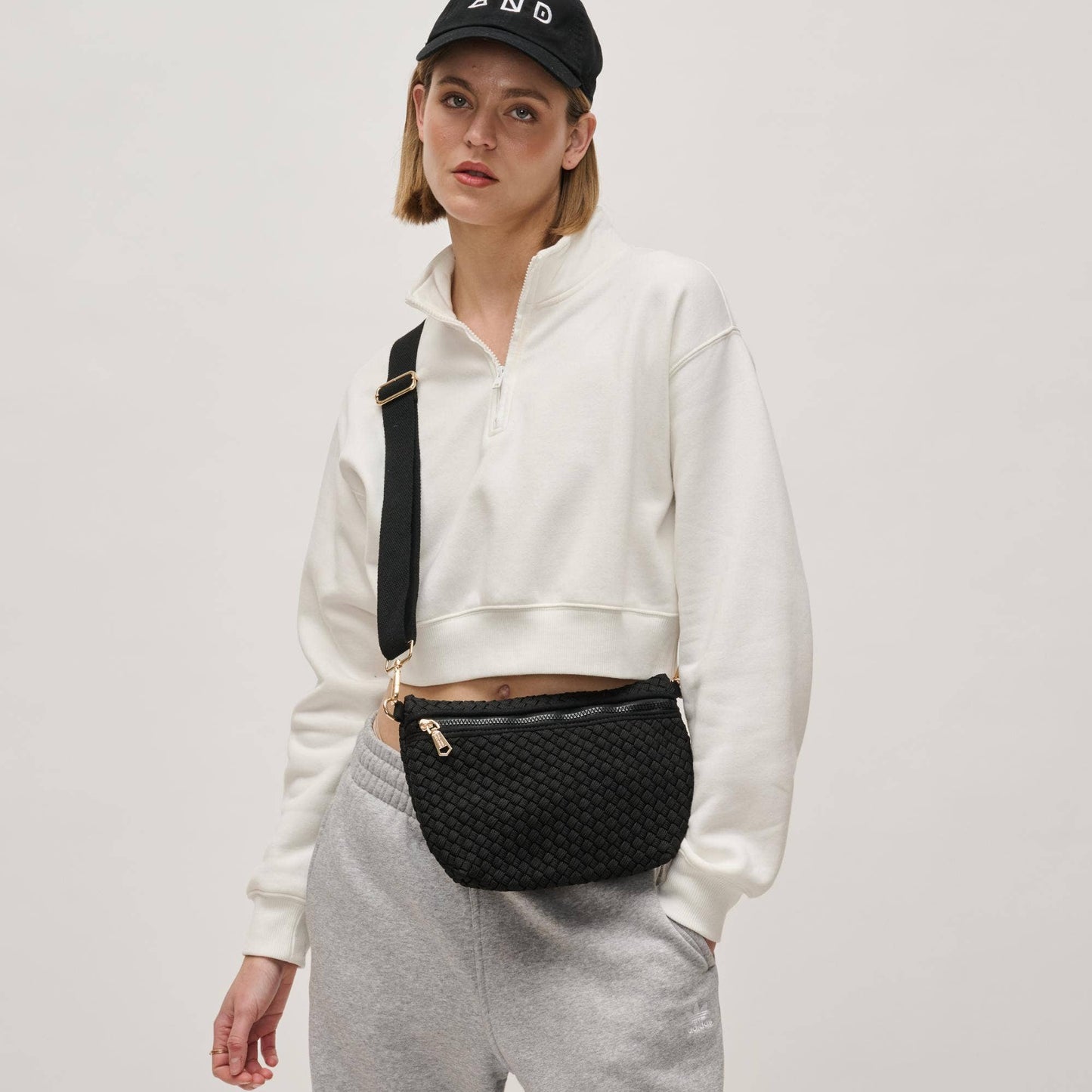 Ethereal   Woven Sustainable Crossbody: Navy