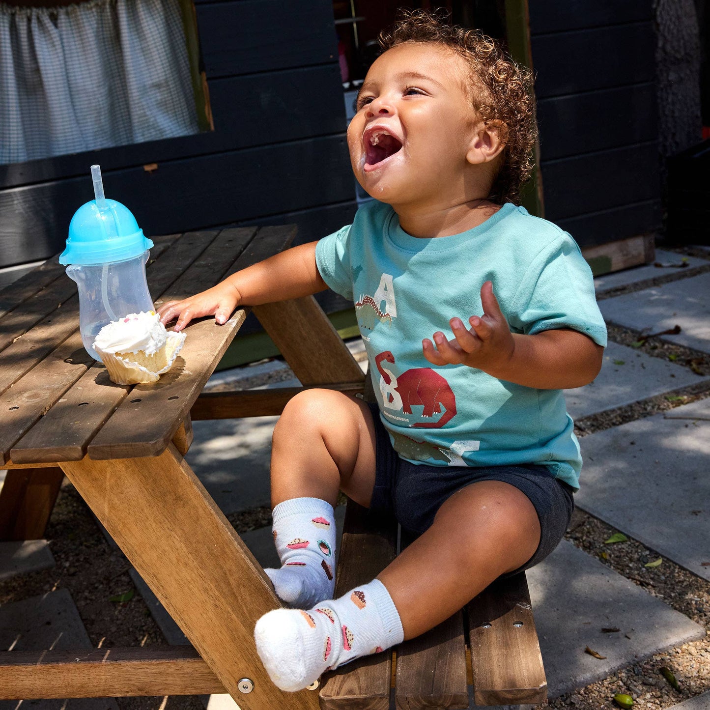 Kids Socks that Provide Meals (Blue Cupcakes): Preschool