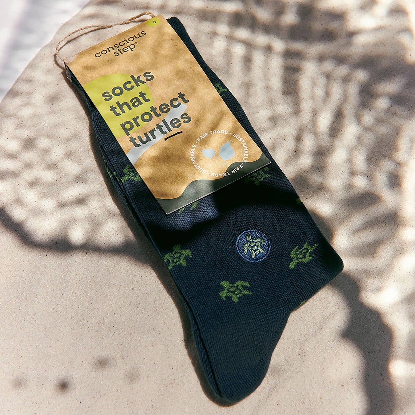 Socks that Protect Turtles (Navy Turtles): Default / Medium