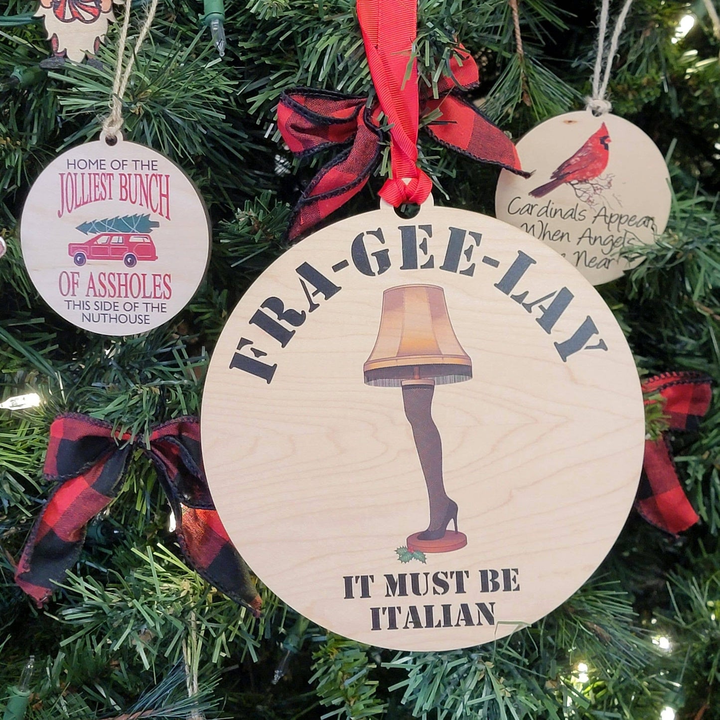 Fra-Gee-Lay Wreath Ornaments Or Mantle Ornament