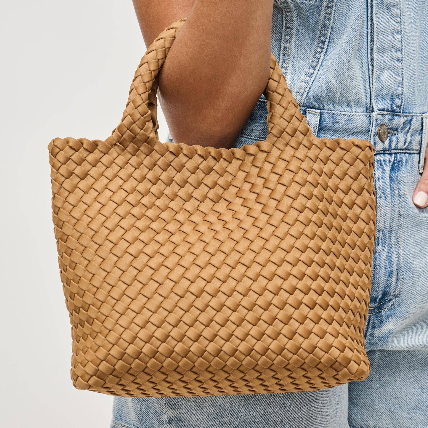 Sky's The Limit Small Woven Neoprene Crossbody: Sand