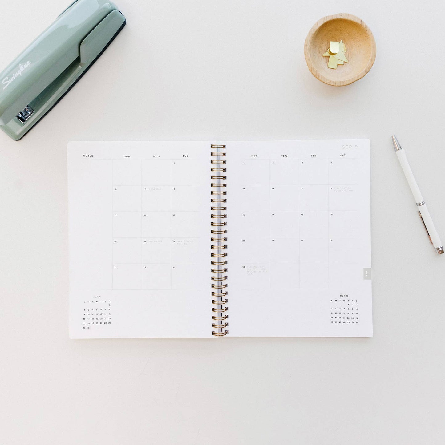 2026 Compact Task Planner: Natural Linen / None