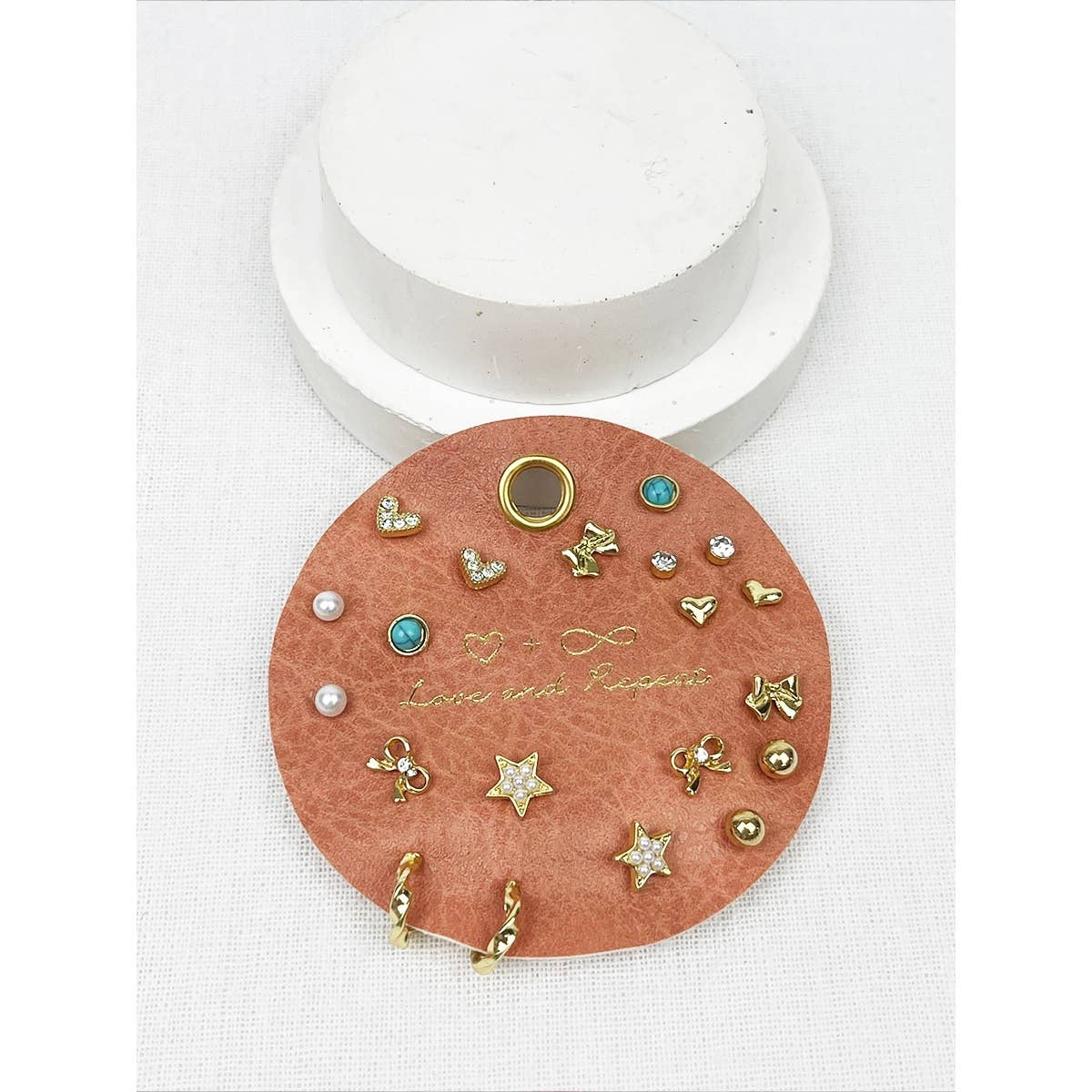 Must Have Everyday Earrings: GOLD / ONE(6)