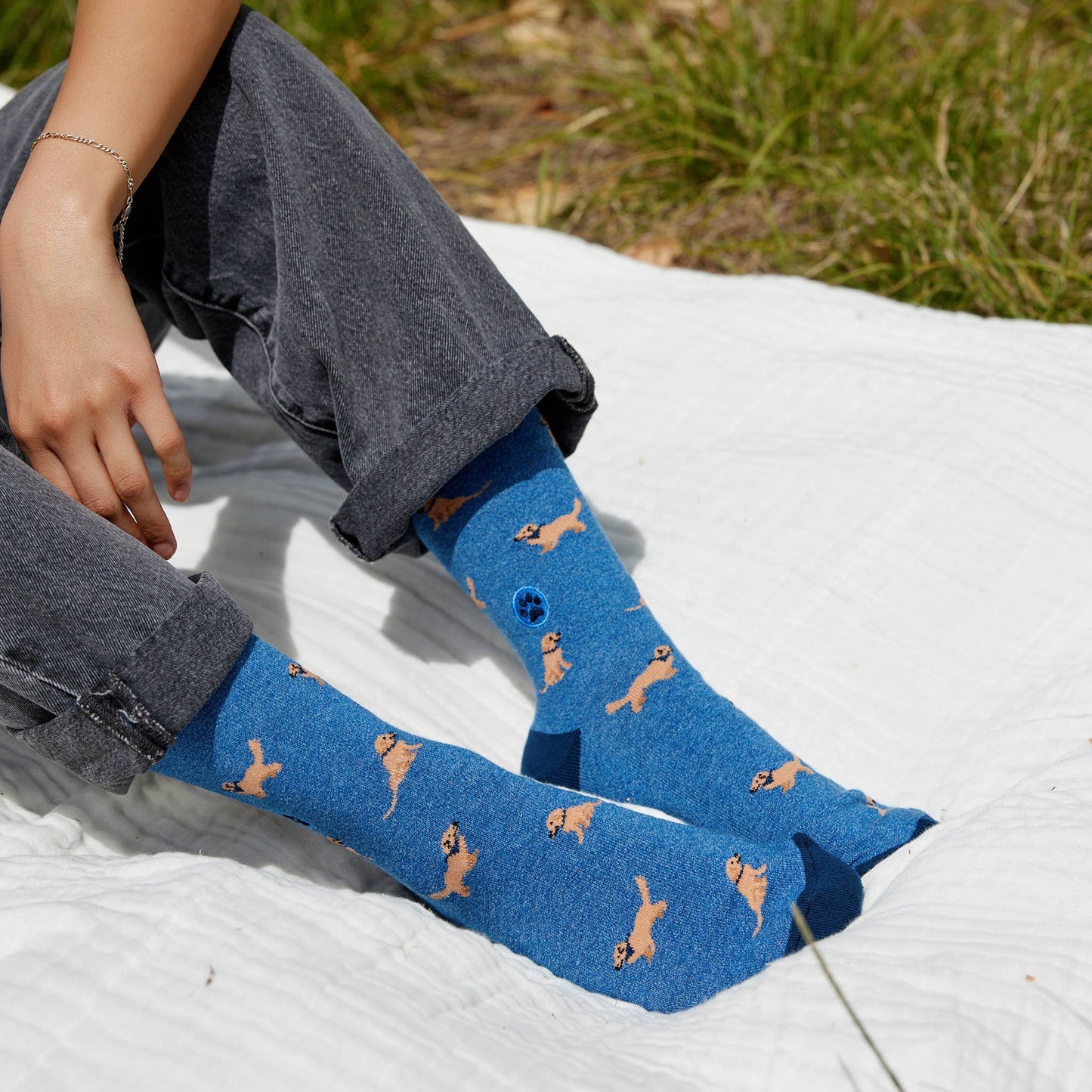 Socks that Save Dogs (Blue Golden Retrievers): Medium
